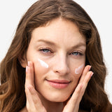 lavera Barrier Balance Tagespflege in der Anwendung