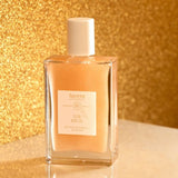 lavera Glow Body Oil durante l'applicazione