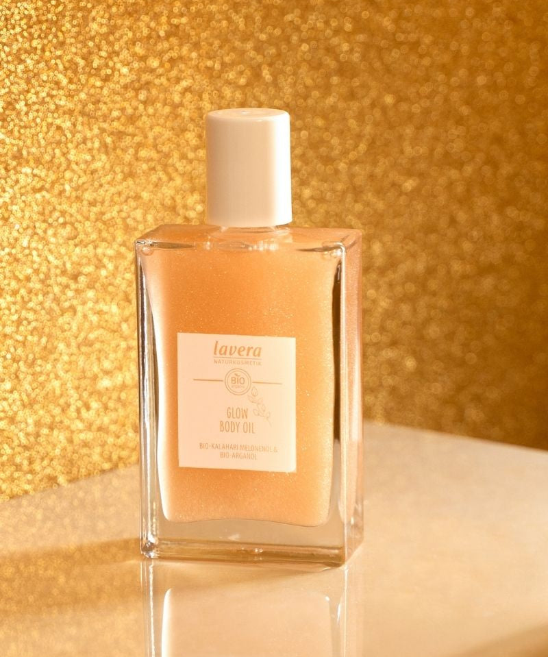 lavera Glow Body Oil in der Anwendung
