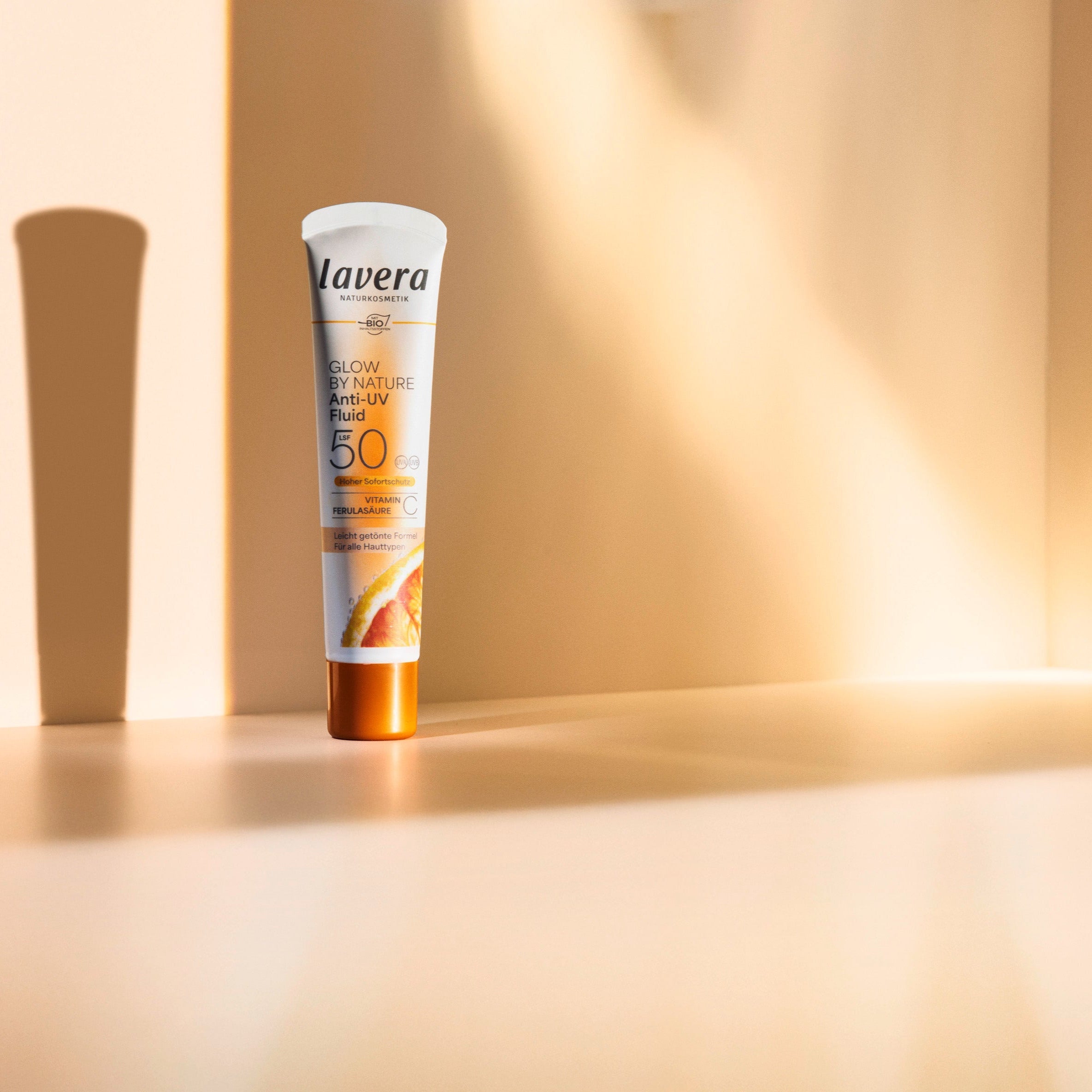 Presentazione prodotto glow by nature Anti UV Fluid 50