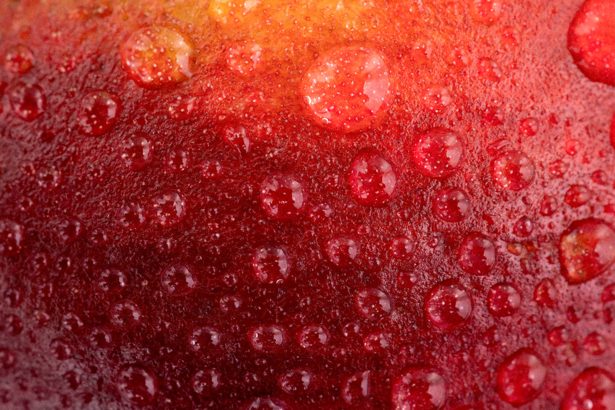 nasse Haut eines Pfirsiches