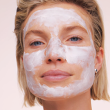 lavera basis sensitive Anti-Falten Maske Q10 durante l'applicazione