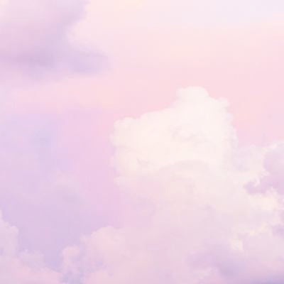 Nuage de vapeur pastel aux tons roses et violets
