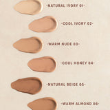 lavera Hyaluron Liquid Foundation -Cool Honey 04- lors de l'application
